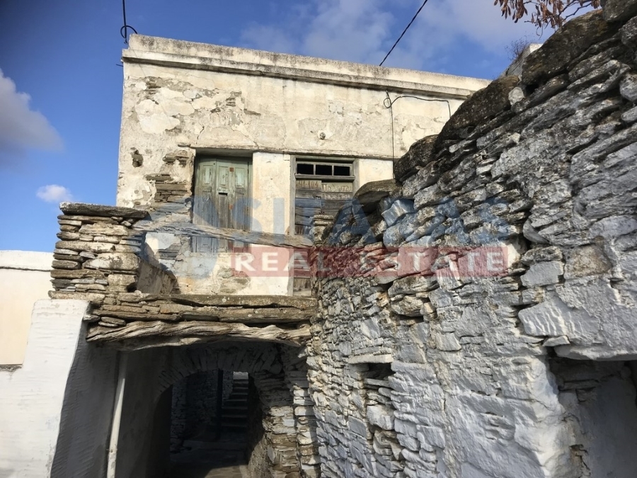 (For Sale) Residential Traditional Residences || Cyclades/Tinos Chora - 120 Sq.m, 2 Bedrooms, 110.000€ 