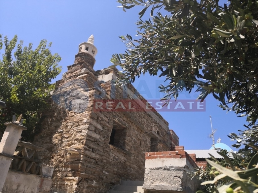 (For Sale) Residential Traditional Residences || Cyclades/Tinos-Exomvourgo - 106 Sq.m, 4 Bedrooms, 150.000€ 