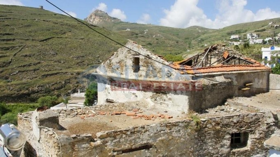 (Προς Πώληση) Κατοικία Παραδοσιακές Κατοικίες || Κυκλάδες/Τήνος Χώρα - 260 τ.μ, 4 Υ/Δ, 105.000€ 