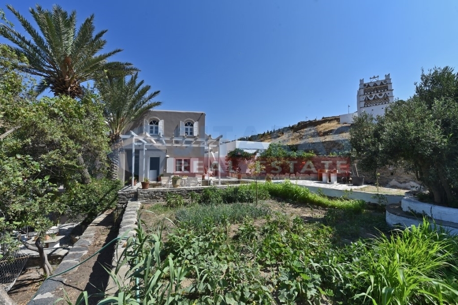 (En vente) Habitation Maison indépendante || Cyclades/Tinos Chora - 154 M2, 450.000€ 