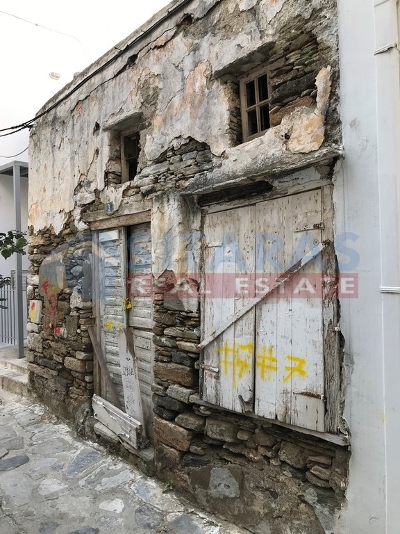 (For Sale) Residential Traditional Residences || Cyclades/Tinos Chora - 77 Sq.m, 75.000€ 