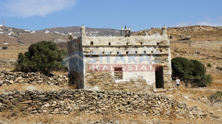 (For Sale) Land Agricultural Land  || Cyclades/Tinos Chora - 12.374 Sq.m, 270.000€ 
