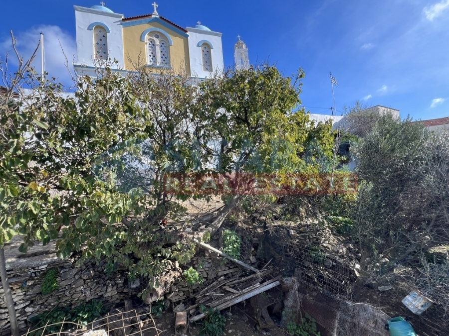 (Προς Πώληση) Αξιοποιήσιμη Γη Οικόπεδο || Κυκλάδες/Τήνος Χώρα - 888 τ.μ, 120.000€ 